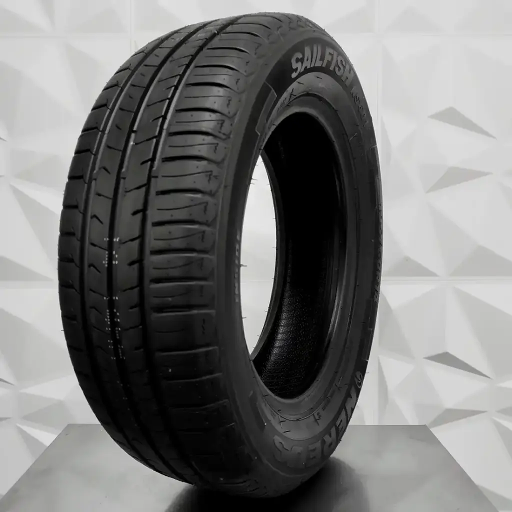 LLANTA NEREUS 185/60R15 NS601 88H XL